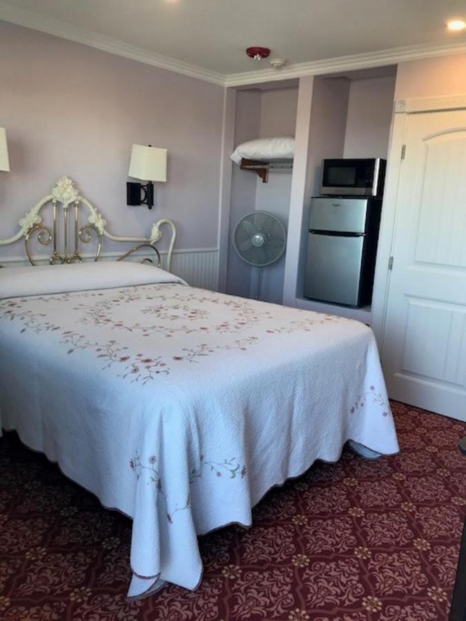Sugarloaf Mountain Motel Virginia City Luaran gambar
