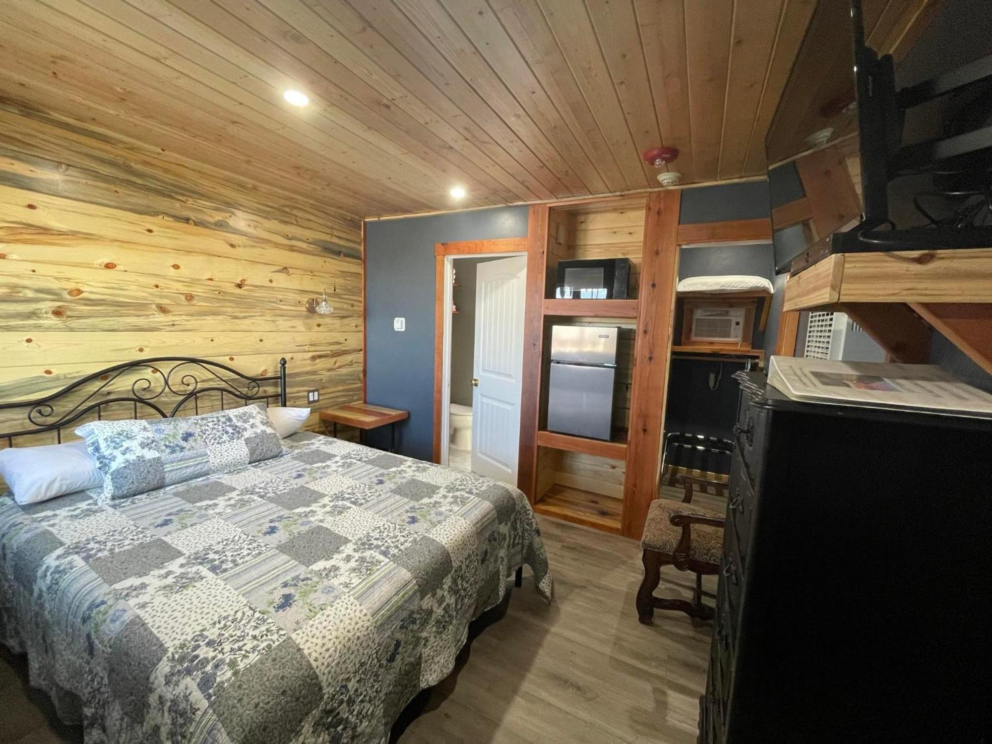 Sugarloaf Mountain Motel Virginia City Luaran gambar
